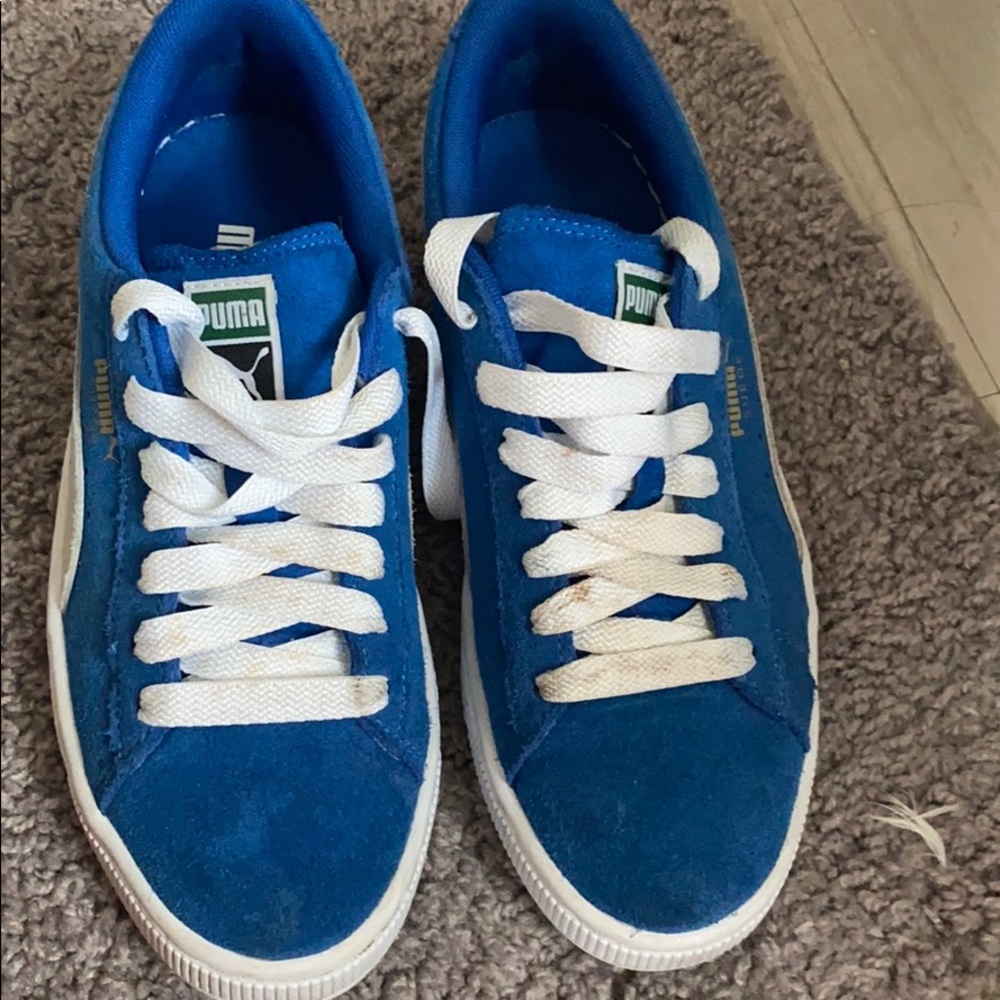 Sneakers - Picture 2 of 4